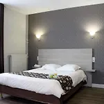 Отель Logis -hotel & Restaurant De La Place Оне-сюр-Одон