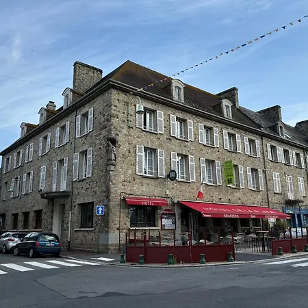 Hotel Logis -hotel & Restaurant De La Place Les Monts d'Aunay