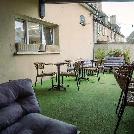 Logis -hotel & Restaurant De La Place Les Monts d'Aunay