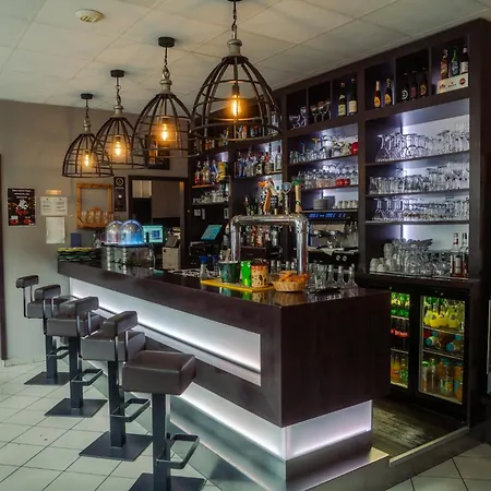 Logis -hotel&restaurant De La Place
