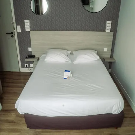 فندق Logis -hotel & Restaurant De La Place