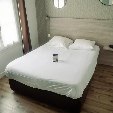 Logis -hotel & Restaurant De La Place Hotel