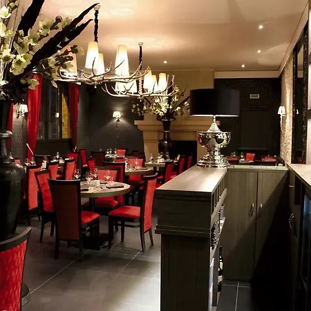 Logis -hotel & Restaurant De La Place Ξενοδοχείο Les Monts d'Aunay