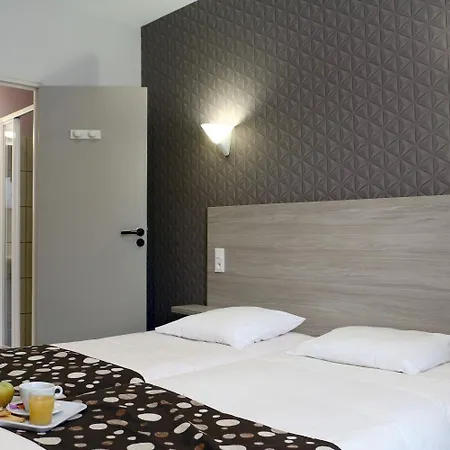 Logis -hotel & Restaurant De La Place Ξενοδοχείο Les Monts d'Aunay