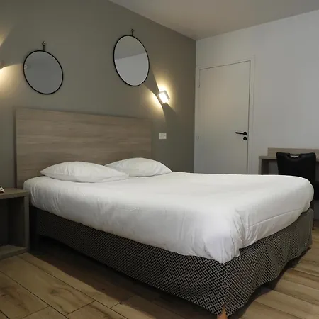 Logis -hotel & Restaurant De La Place