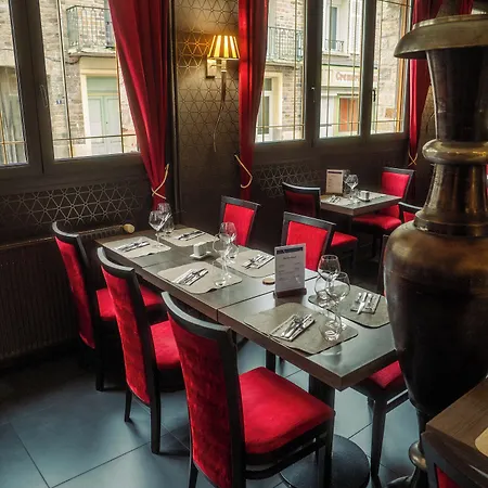 Logis -hotel & Restaurant De La Place Ξενοδοχείο