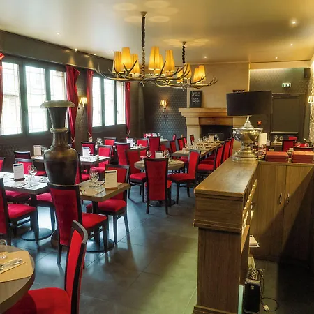 Ξενοδοχείο Logis -hotel & Restaurant De La Place