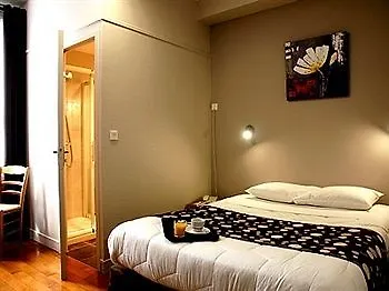 Logis -hotel & Restaurant De La Place Ξενοδοχείο