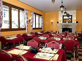 Logis -hotel & Restaurant De La Place 3*
