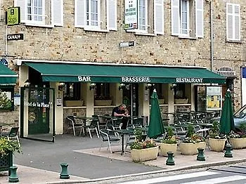 Logis -hotel & Restaurant De La Place Hotel 3*