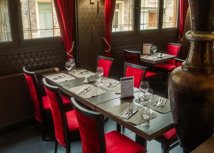 Logis -hotel & Restaurant De La Place