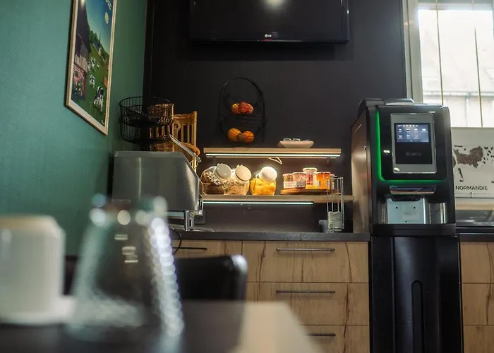 Logis -hotel & Restaurant De La Place 3*